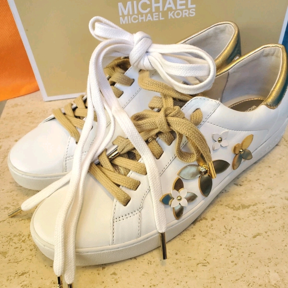 Michael KORS Wmn's Sneaker Leather Sz 10 Low "Lola" Tennis Shoe White w/GOLD EUC